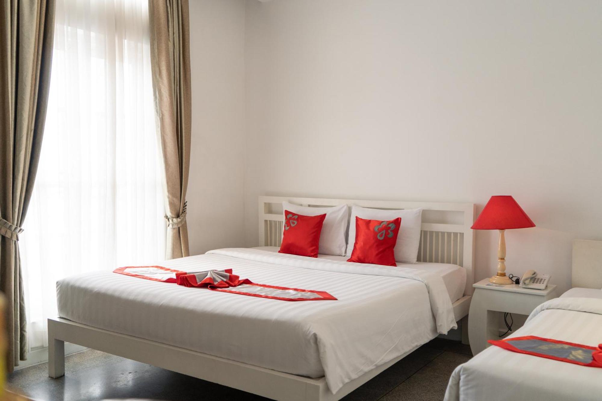 Hotel The Frangipani Royal Palace