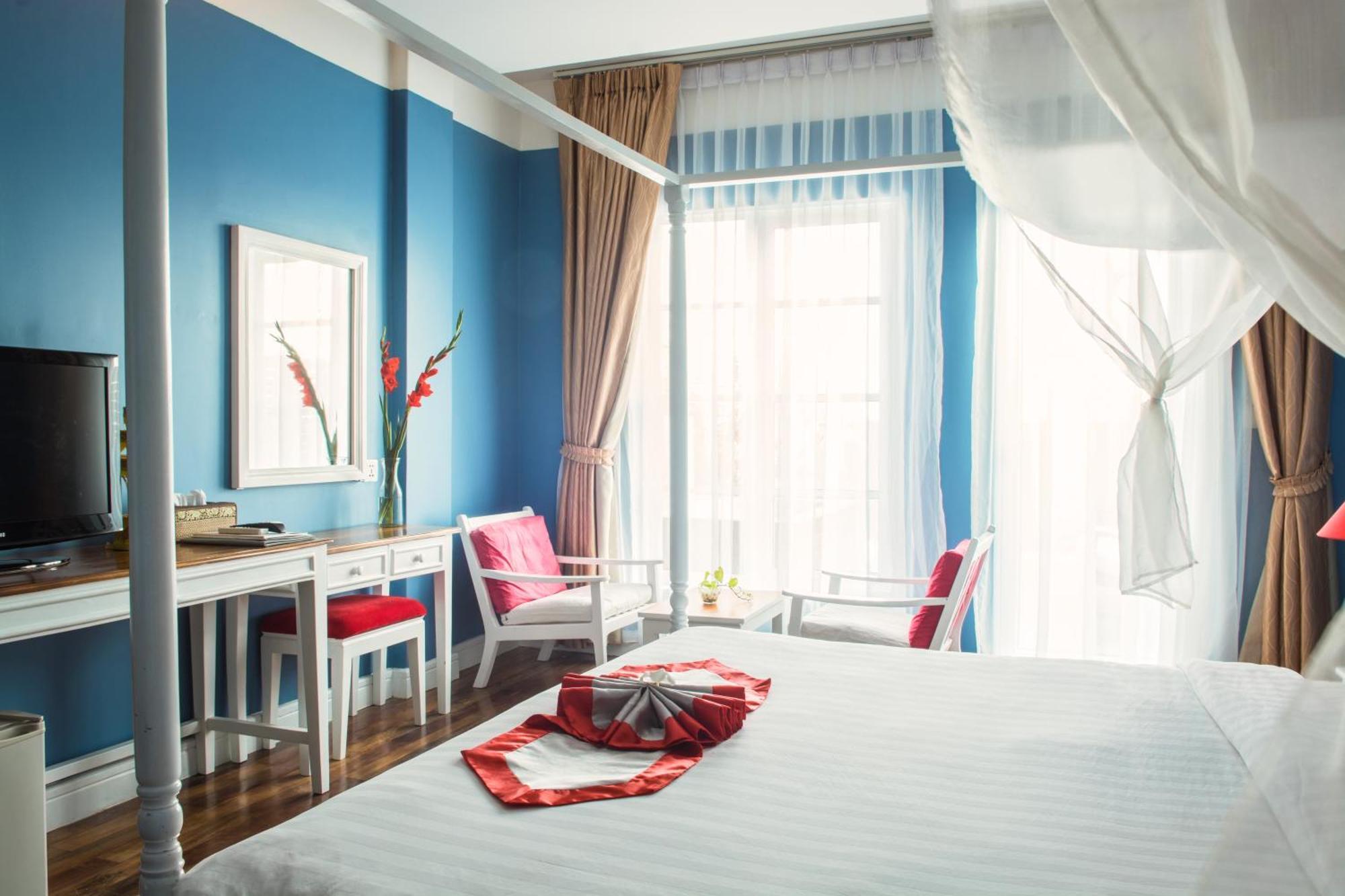 The Frangipani Royal Palace Hotel 4*