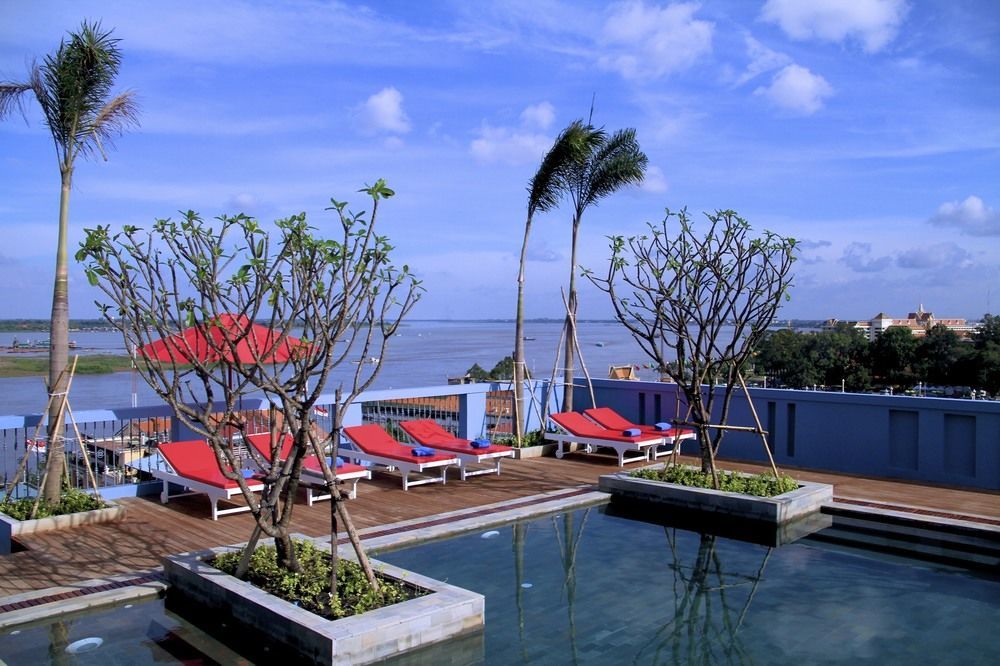 The Frangipani Royal Palace Hotel 4*